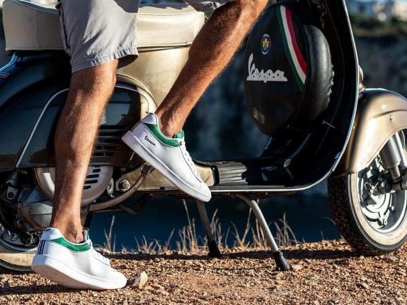 Read more about the article VESPA SHOES & BAGS